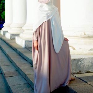 2 NWOT Solihat Abayas